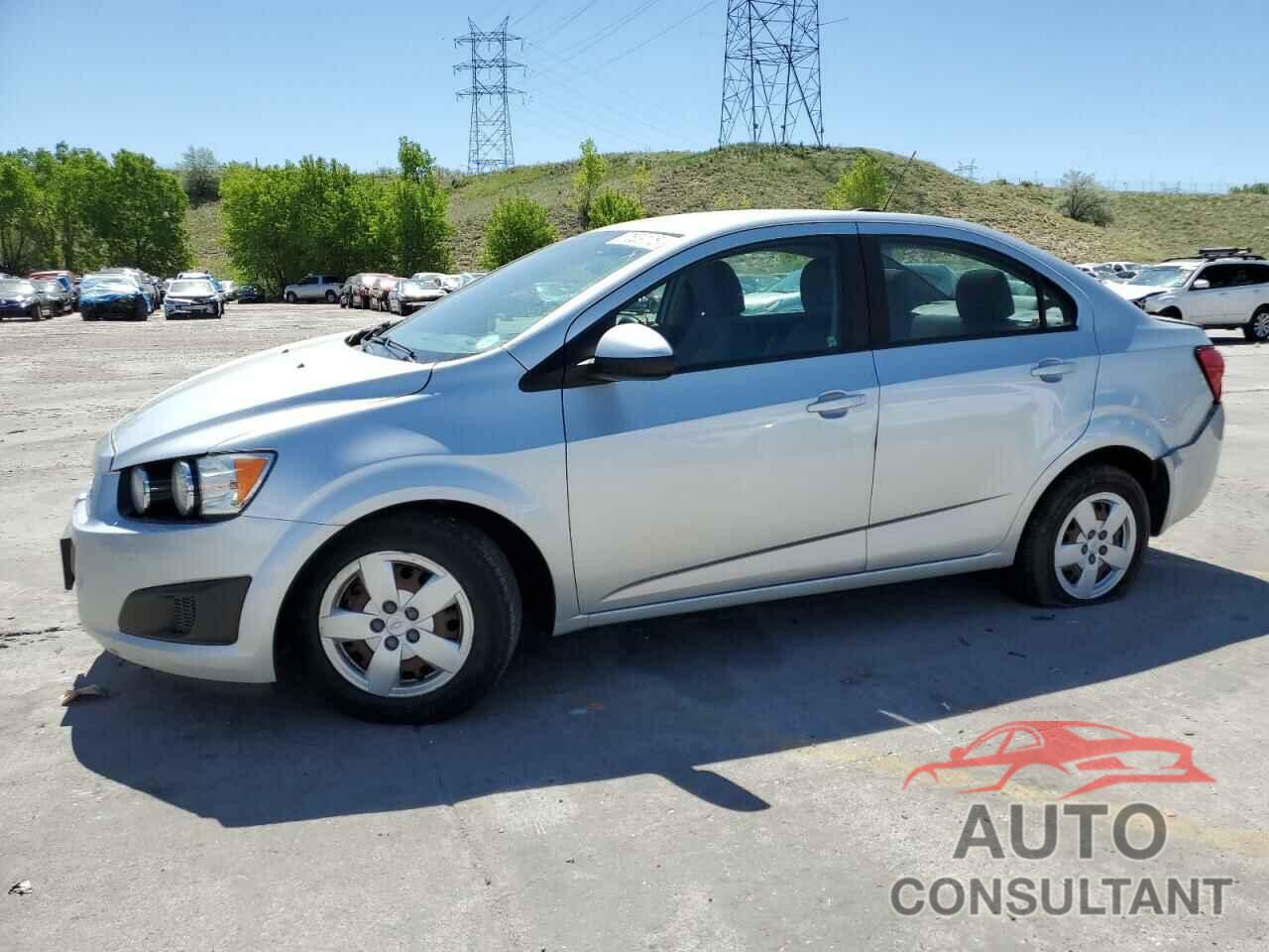 CHEVROLET SONIC 2016 - 1G1JA5SH2G4101568