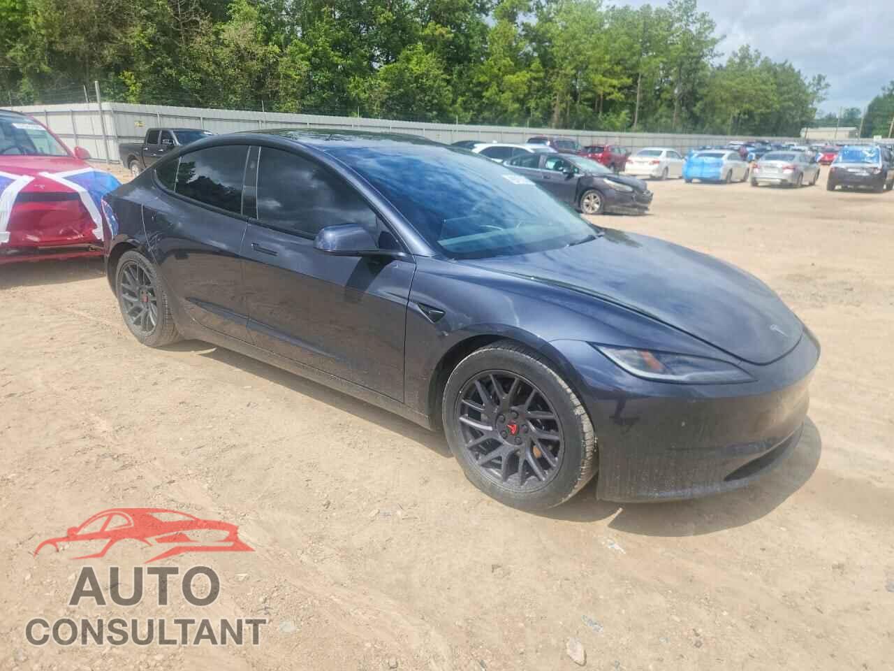 TESLA MODEL 3 2024 - 5YJ3E1EB3RF740879
