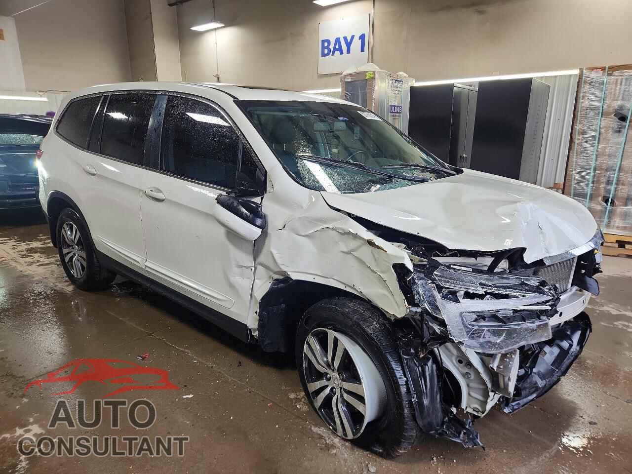 HONDA PILOT 2017 - 5FNYF6H57HB032302