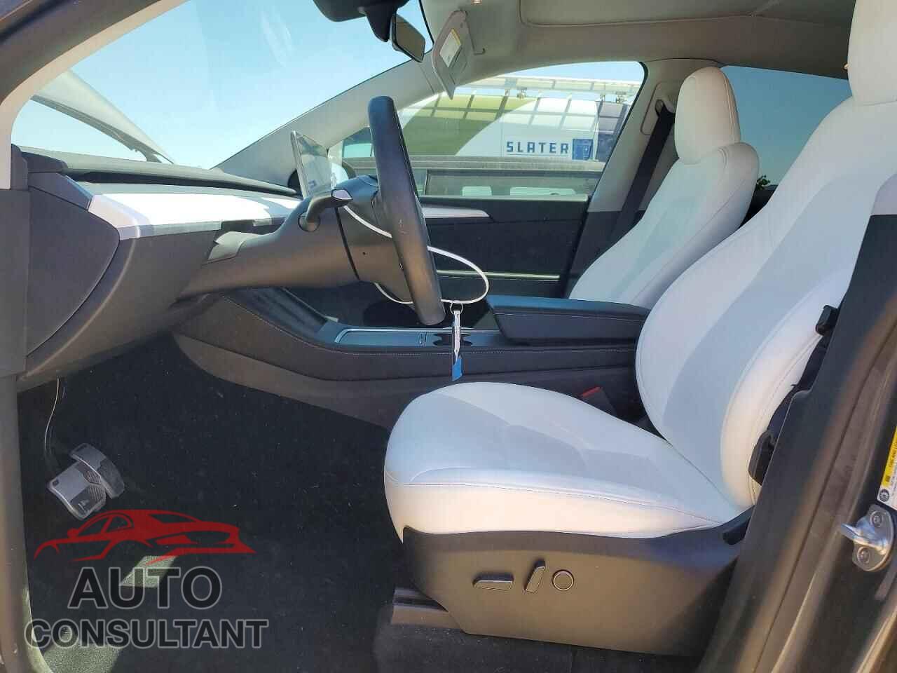 TESLA MODEL Y 2023 - 7SAYGDEEXPA172557