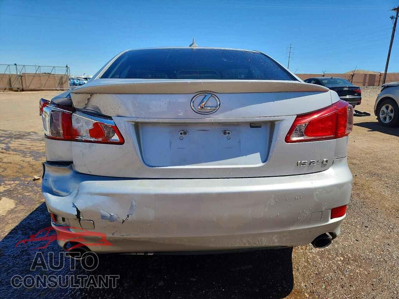 LEXUS IS 2011 - JTHBF5C28B5144739