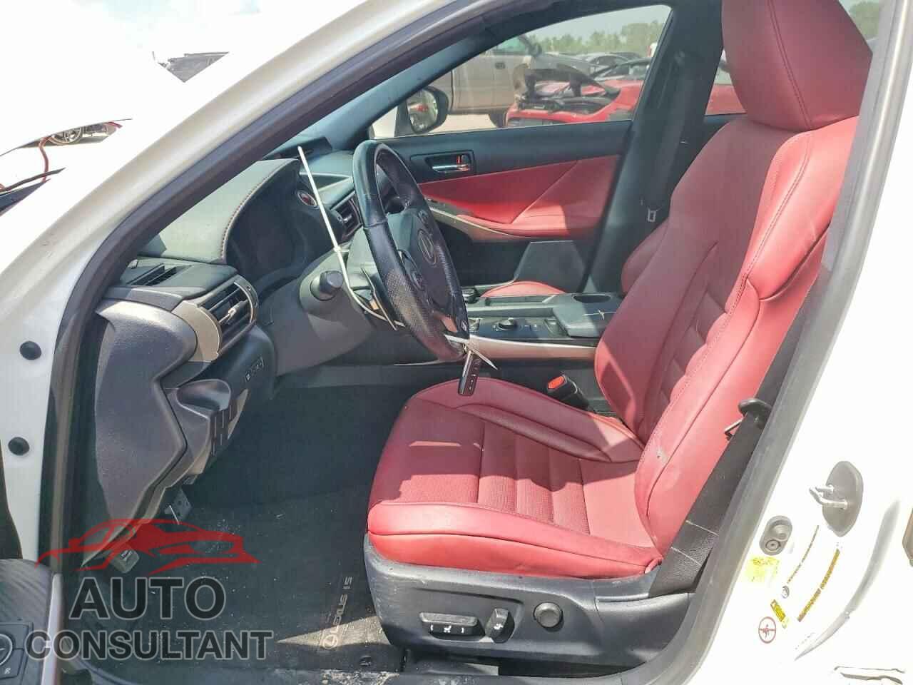 LEXUS IS 2016 - JTHBA1D22G5009575