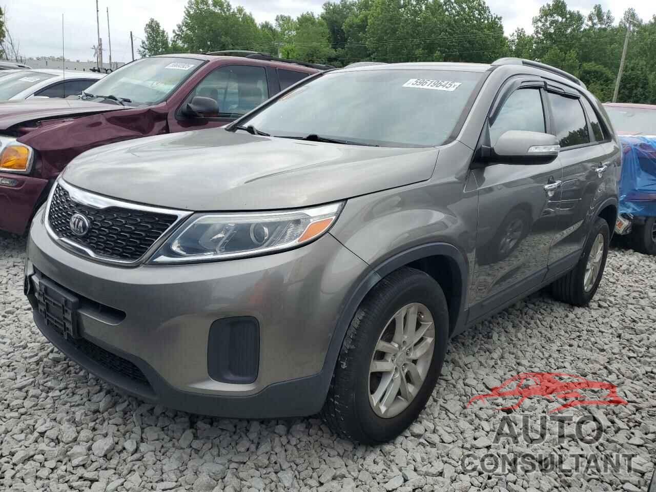 KIA SORENTO 2015 - 5XYKT4A70FG586933