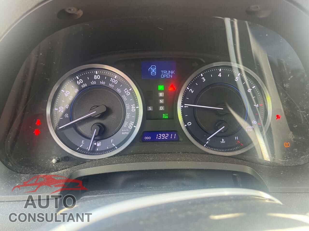 LEXUS IS 2011 - JTHCF5C26B2034908