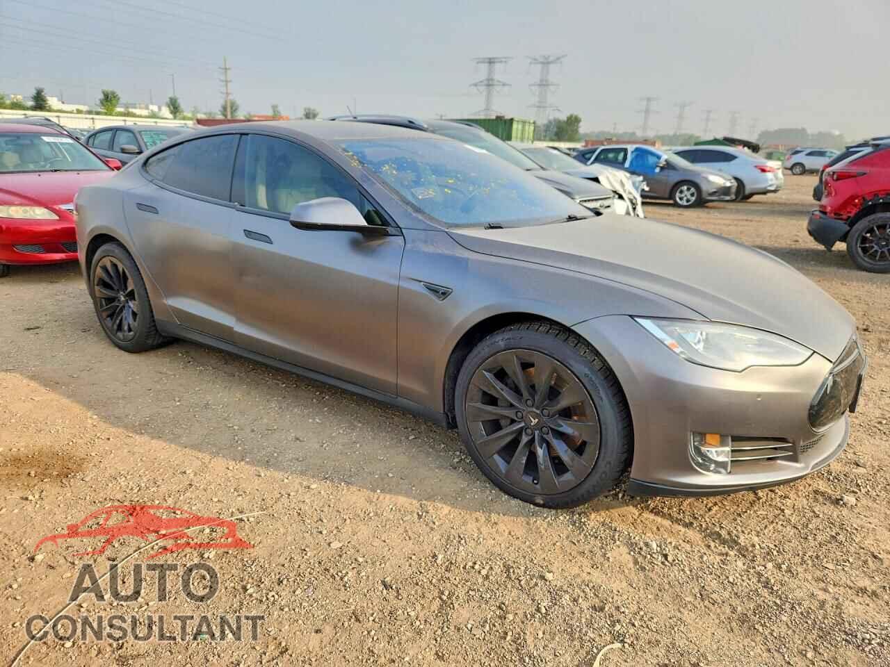 TESLA MODEL S 2015 - 5YJSA1S19FF080328