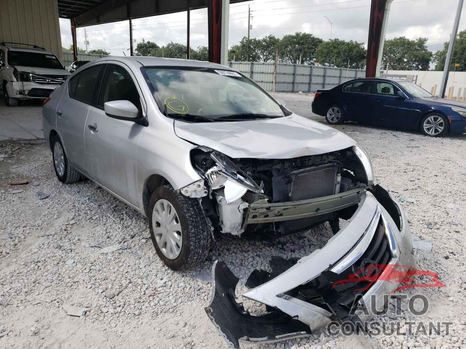 NISSAN VERSA 2019 - 3N1CN7AP5KL808548