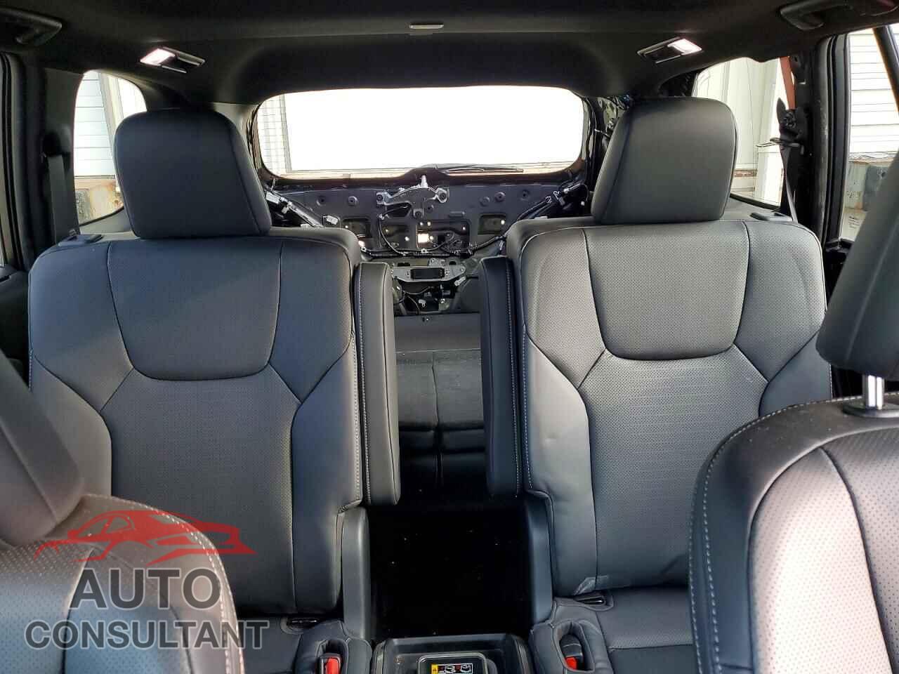 LEXUS UNKNOWN 2025 - 5TDAAAB65SS025436