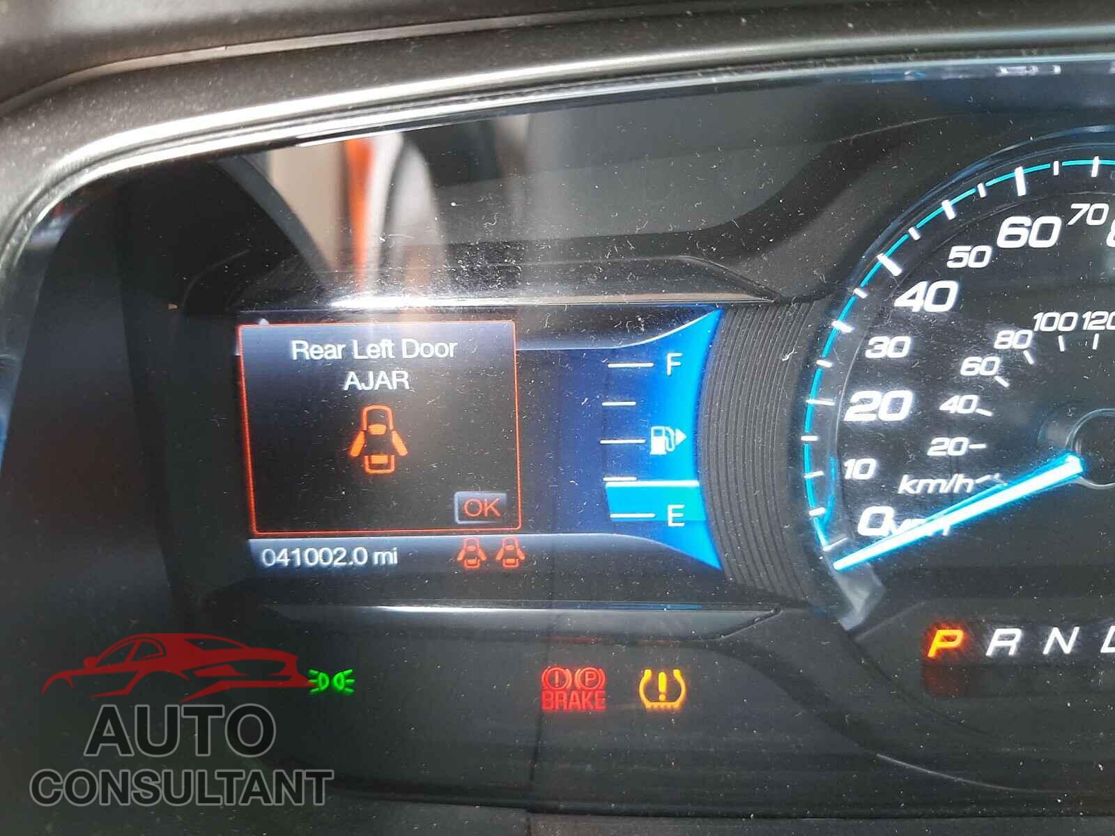 FORD TAURUS 2016 - 1FAHP2E83GG148207