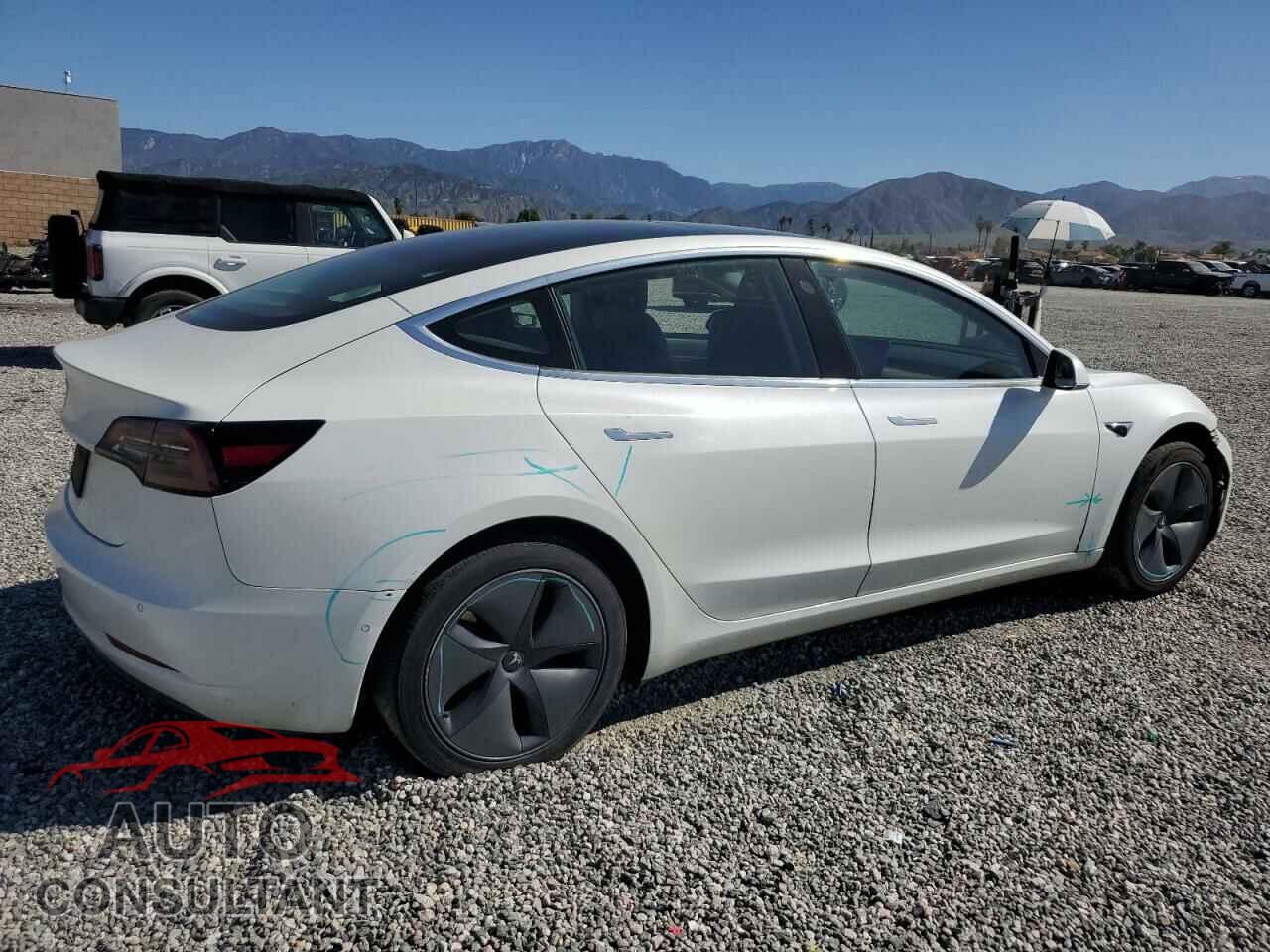 TESLA MODEL 3 2019 - 5YJ3E1EA6KF483388