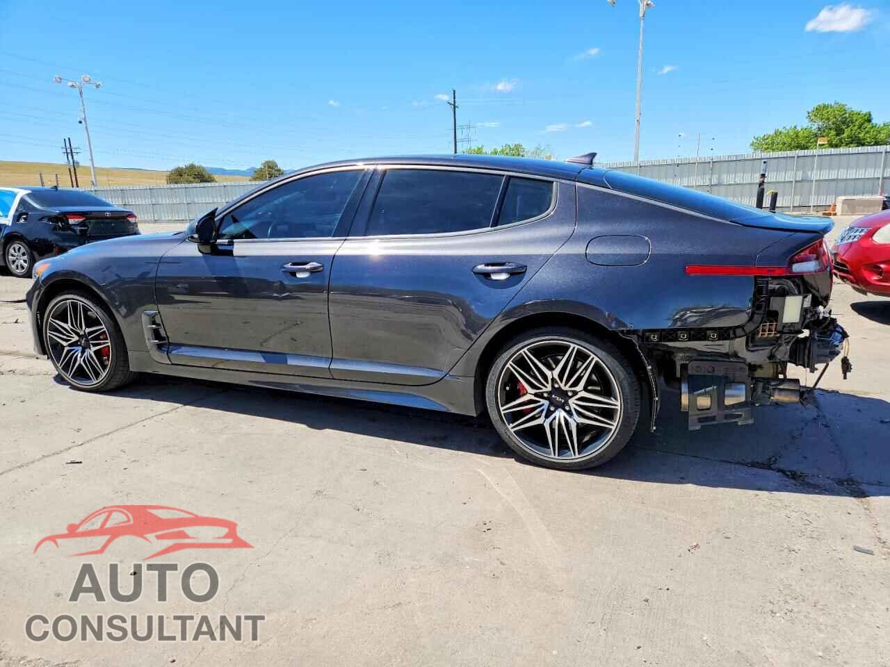 KIA STINGER 2022 - KNAE45LC2N6100602