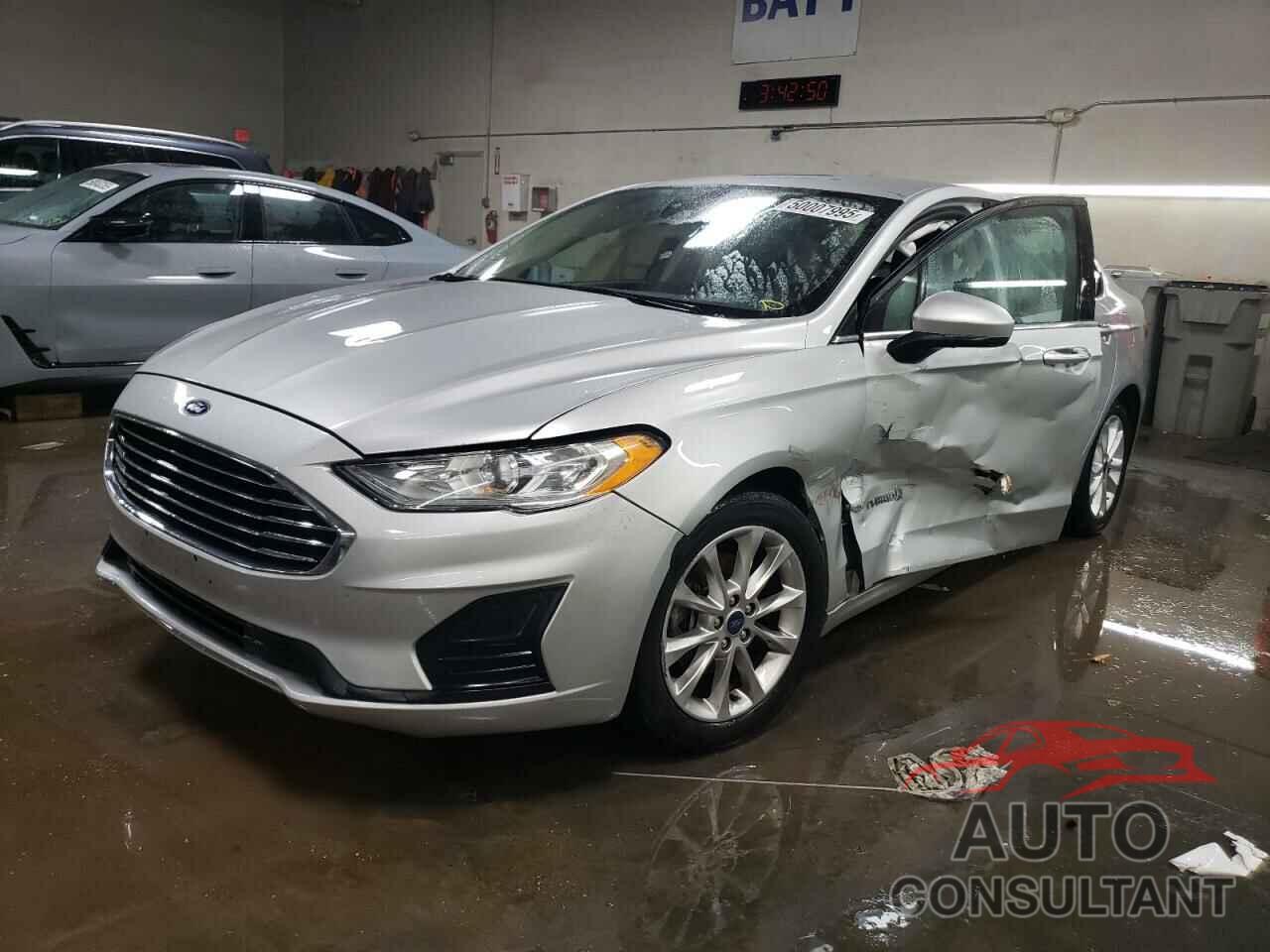 FORD FUSION 2019 - 3FA6P0LU9KR143882