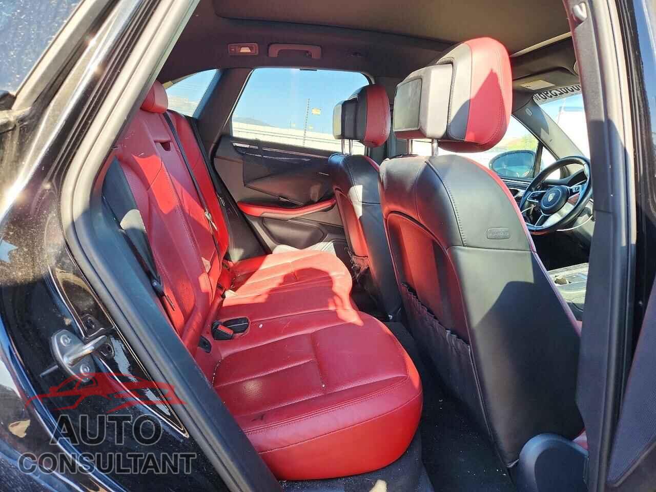 PORSCHE MACAN 2016 - WP1AB2A5XGLB57322