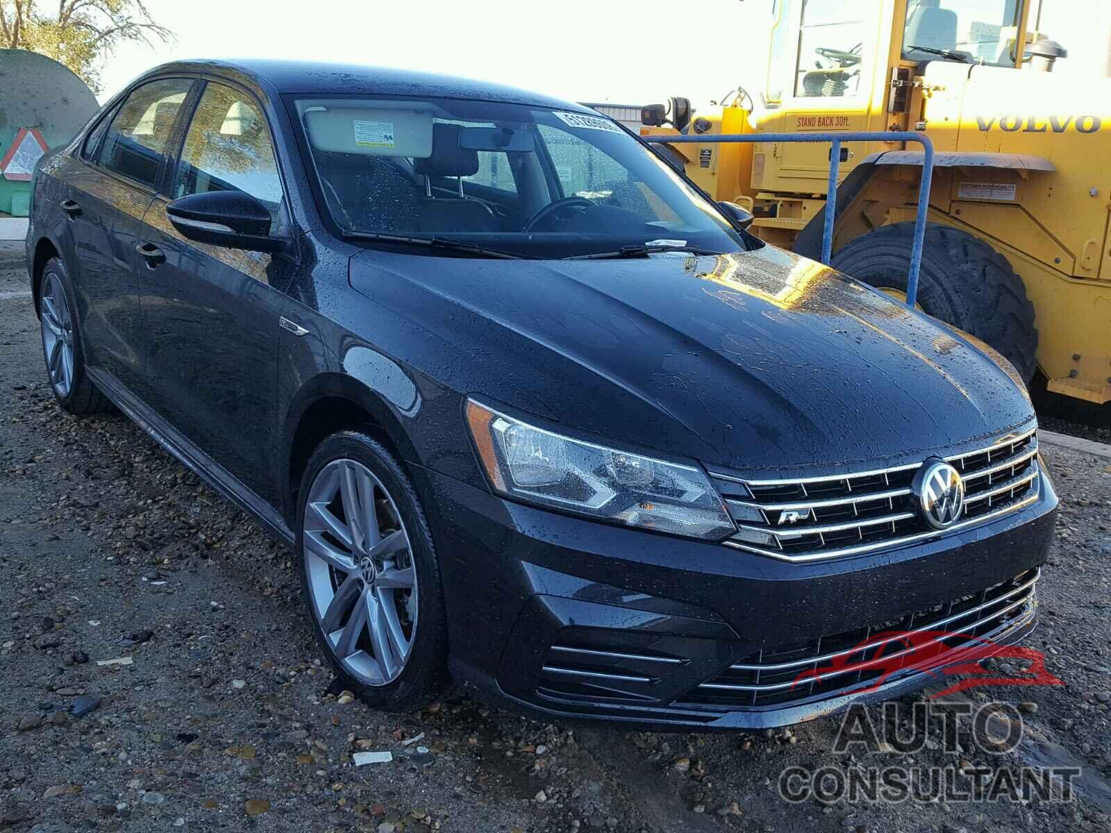 VOLKSWAGEN PASSAT 2018 - 1VWAA7A3XJC002399