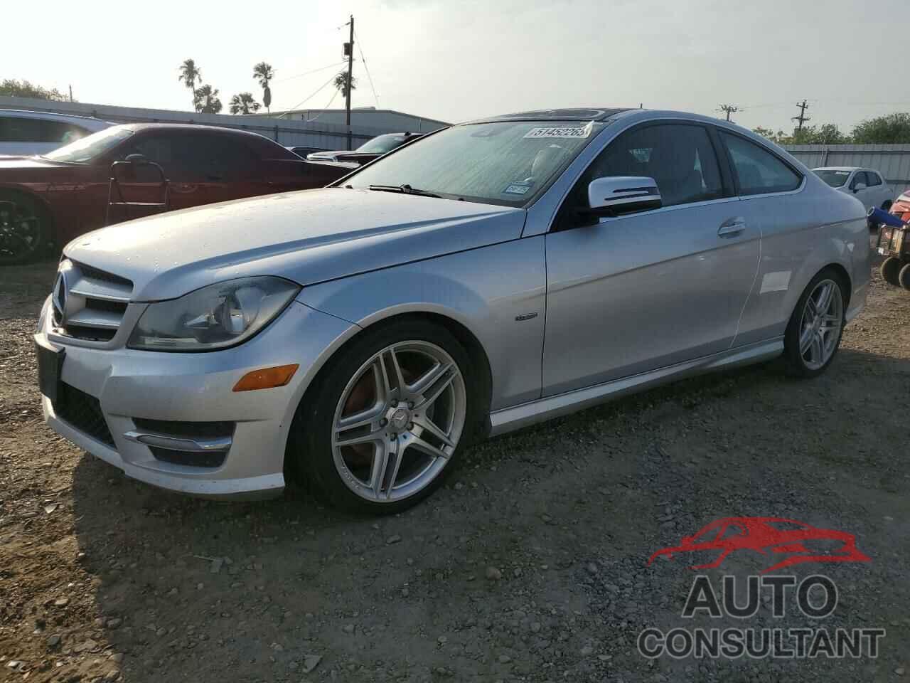 MERCEDES-BENZ C-CLASS 2012 - WDDGJ4HB0CF817100