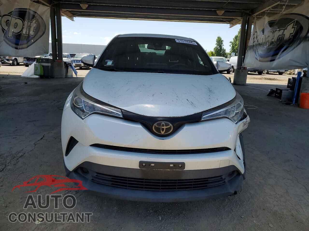 TOYOTA C-HR 2018 - NMTKHMBX4JR045281