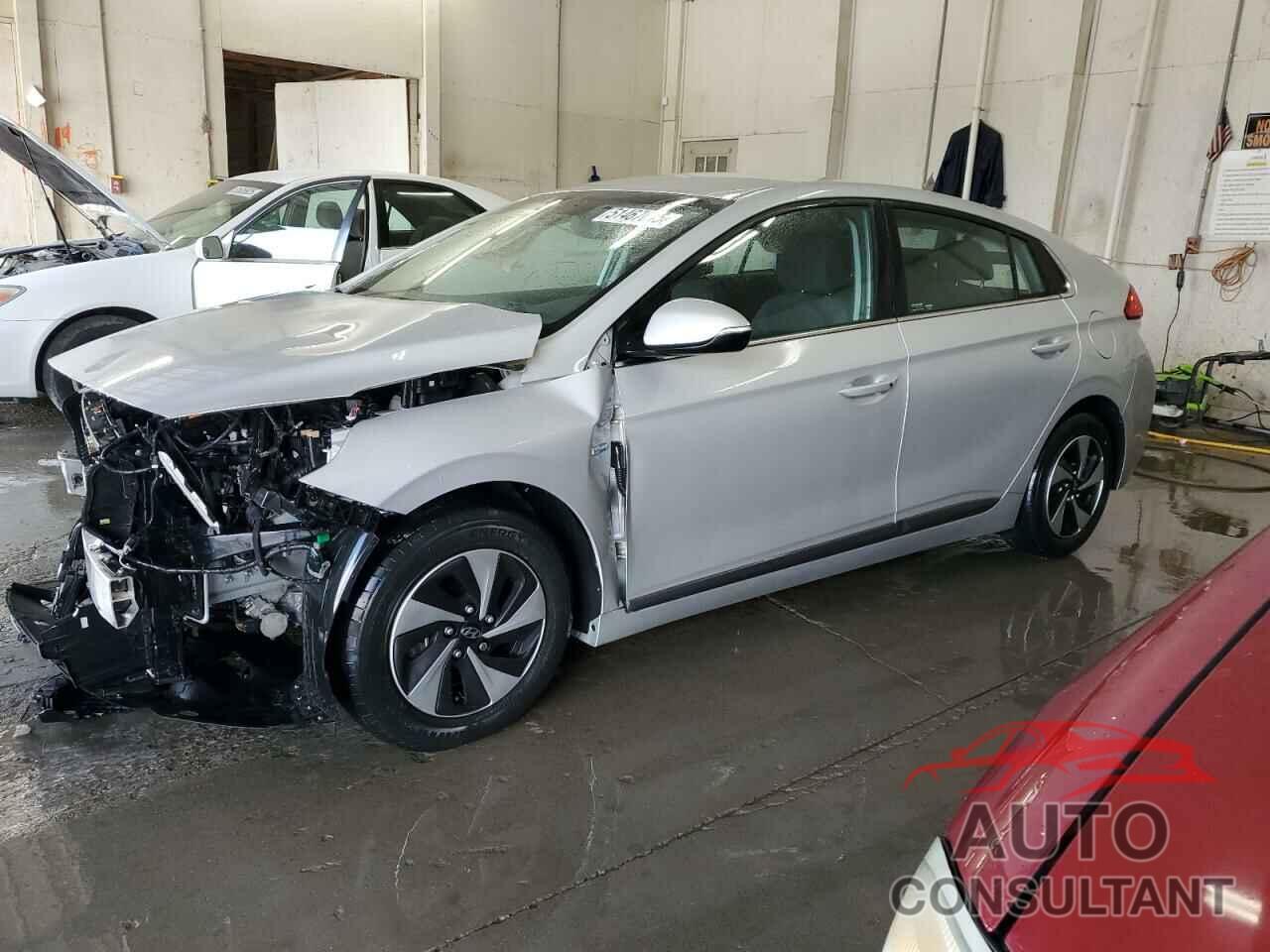 HYUNDAI IONIQ 2019 - KMHC75LC4KU119558