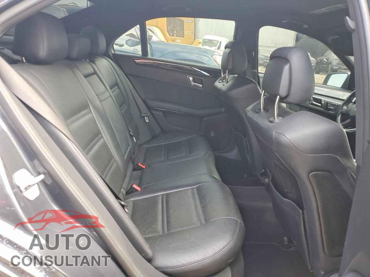 MERCEDES-BENZ E-CLASS 2010 - WDDHF7HB8AA090113