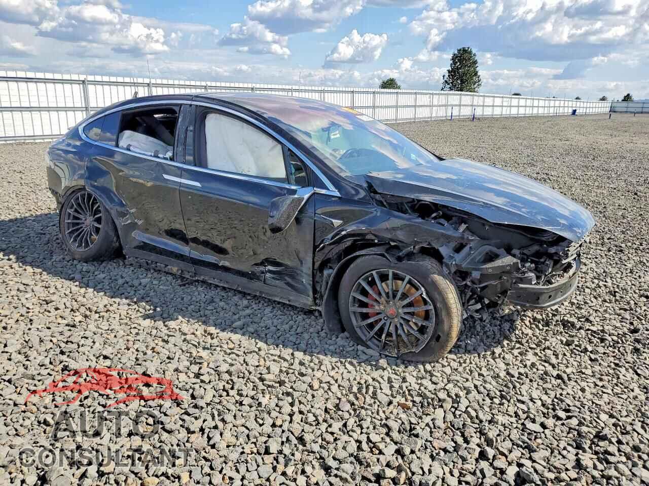 TESLA MODEL X 2020 - 5YJXCDE29LF303596