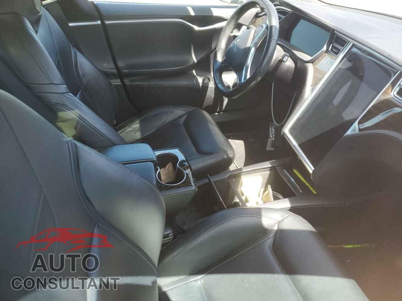 TESLA MODEL S 2016 - 5YJSA1E2XGF158184