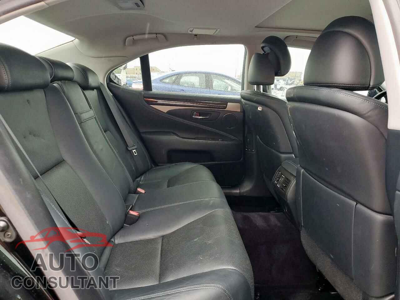 LEXUS LS460 2017 - JTHBL5EF0H5145689