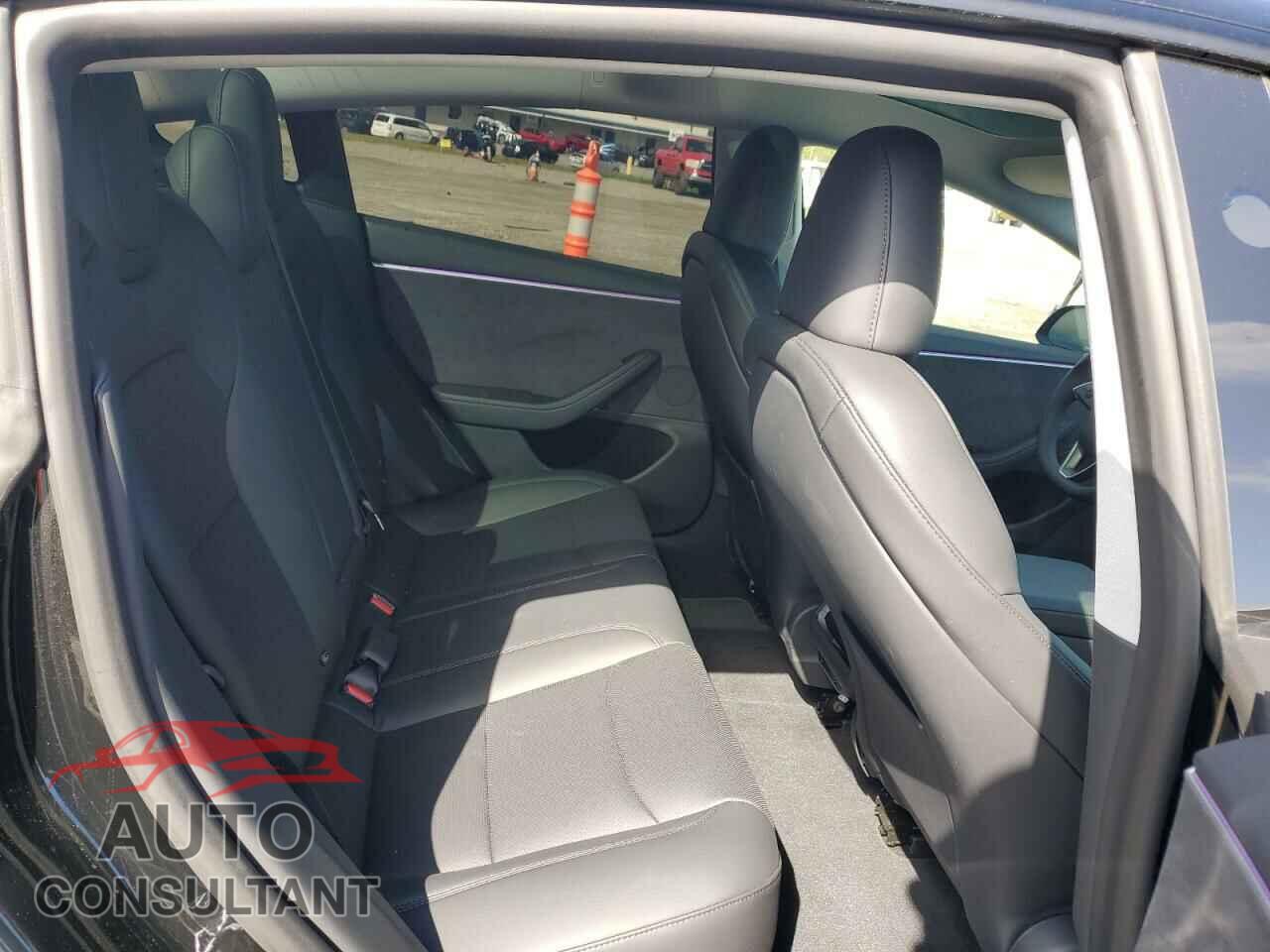 TESLA MODEL 3 2025 - 5YJ3E1EB9SF875516