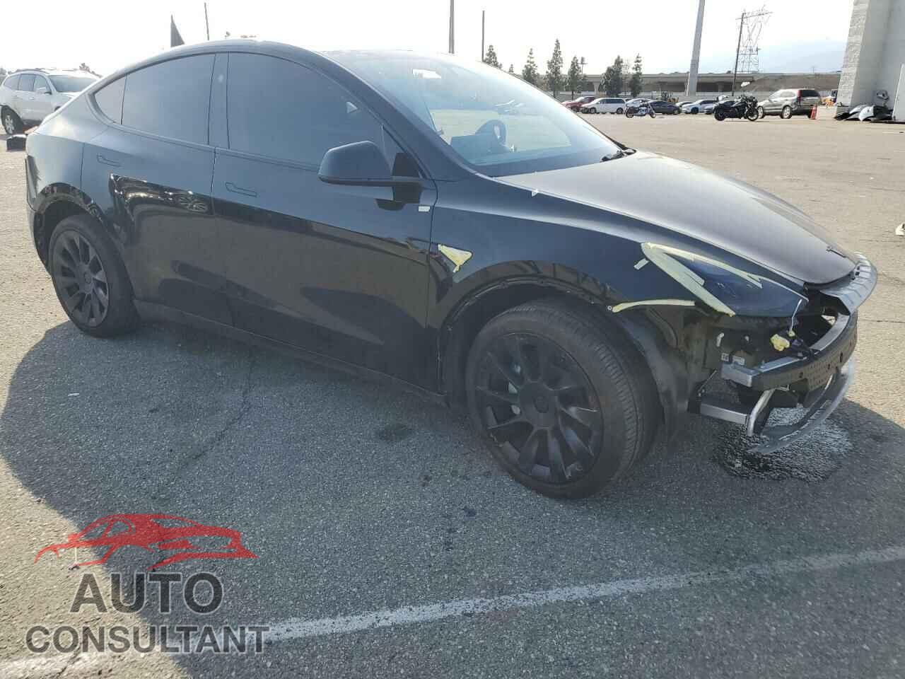 TESLA MODEL Y 2024 - 7SAYGDEE4RA237390