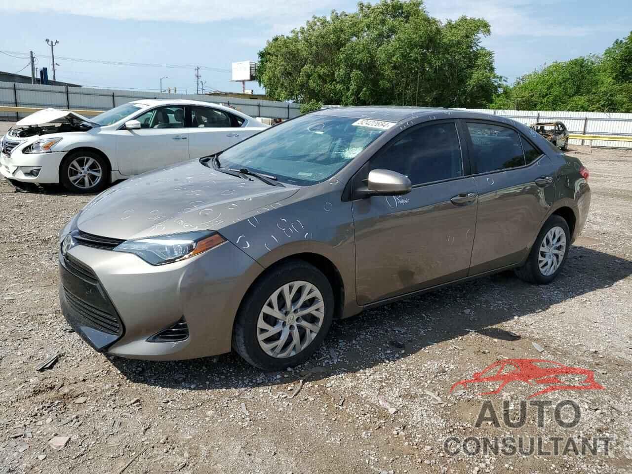 TOYOTA COROLLA 2018 - 5YFBURHEXJP750921