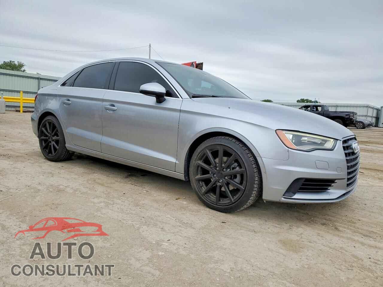 AUDI A3 2015 - WAUCJGFF6F1052179