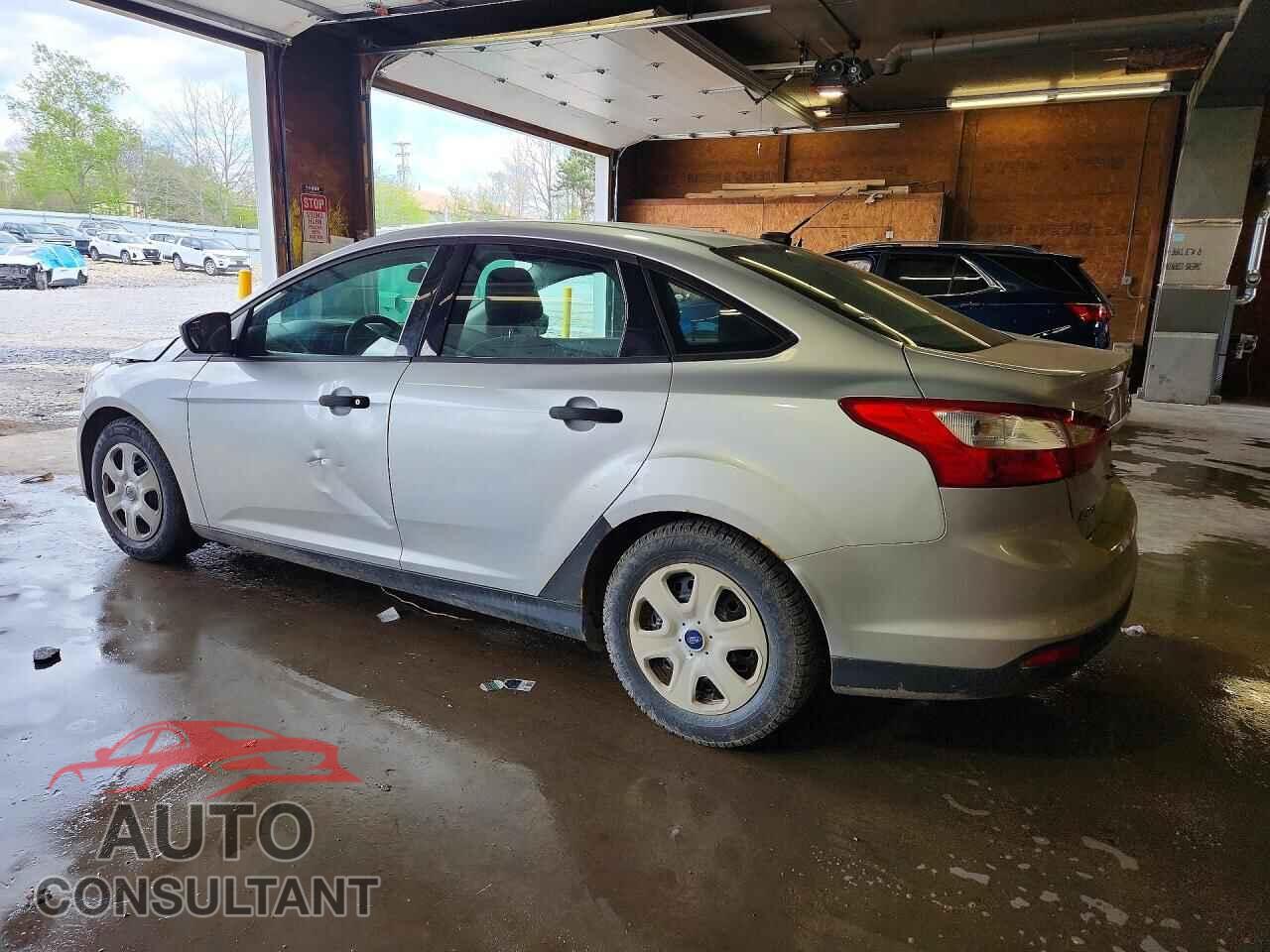 FORD FOCUS 2012 - 1FAHP3E27CL230573