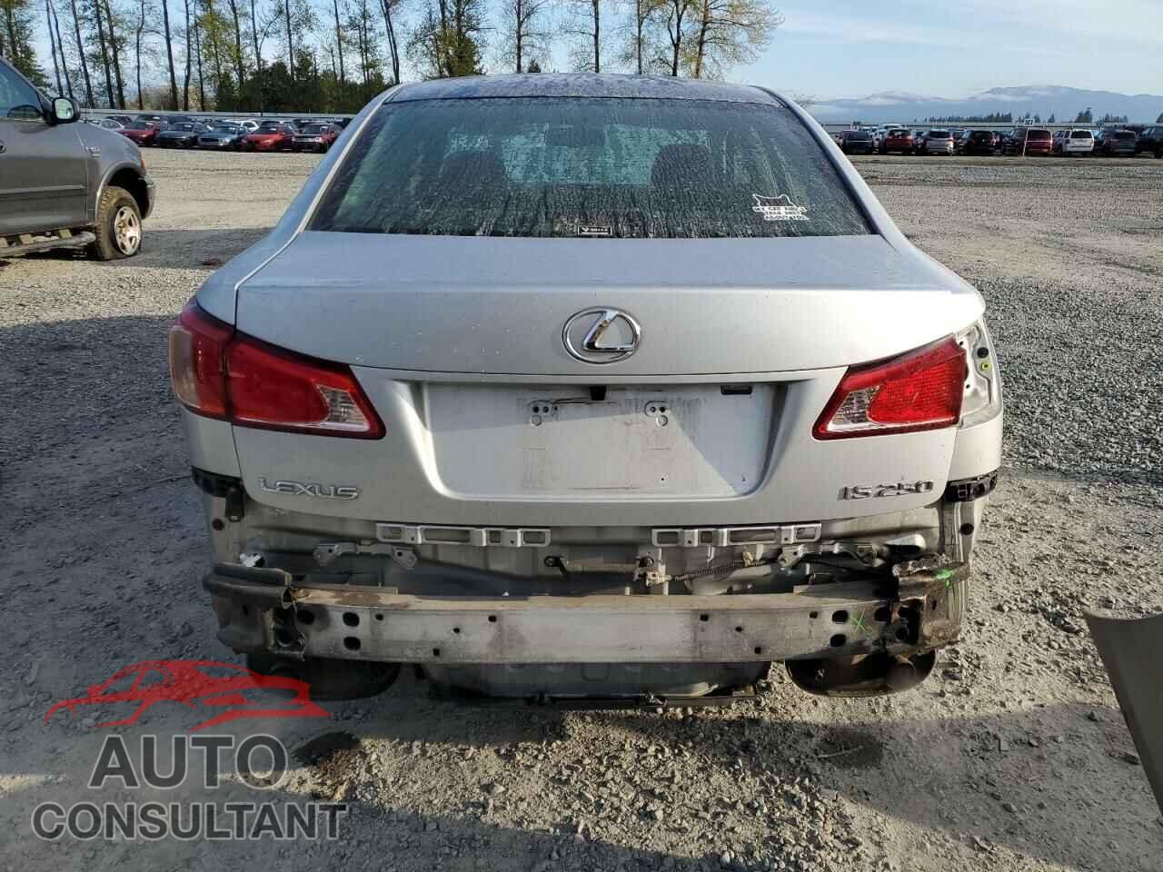 LEXUS IS 2011 - JTHBF5C29B2100606