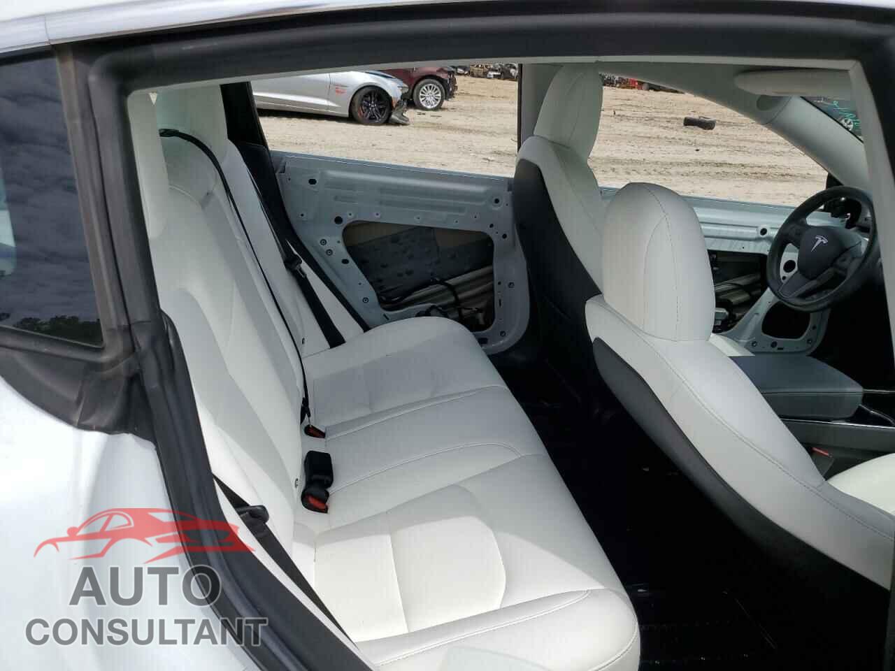 TESLA MODEL 3 2018 - 5YJ3E1EB5JF085810