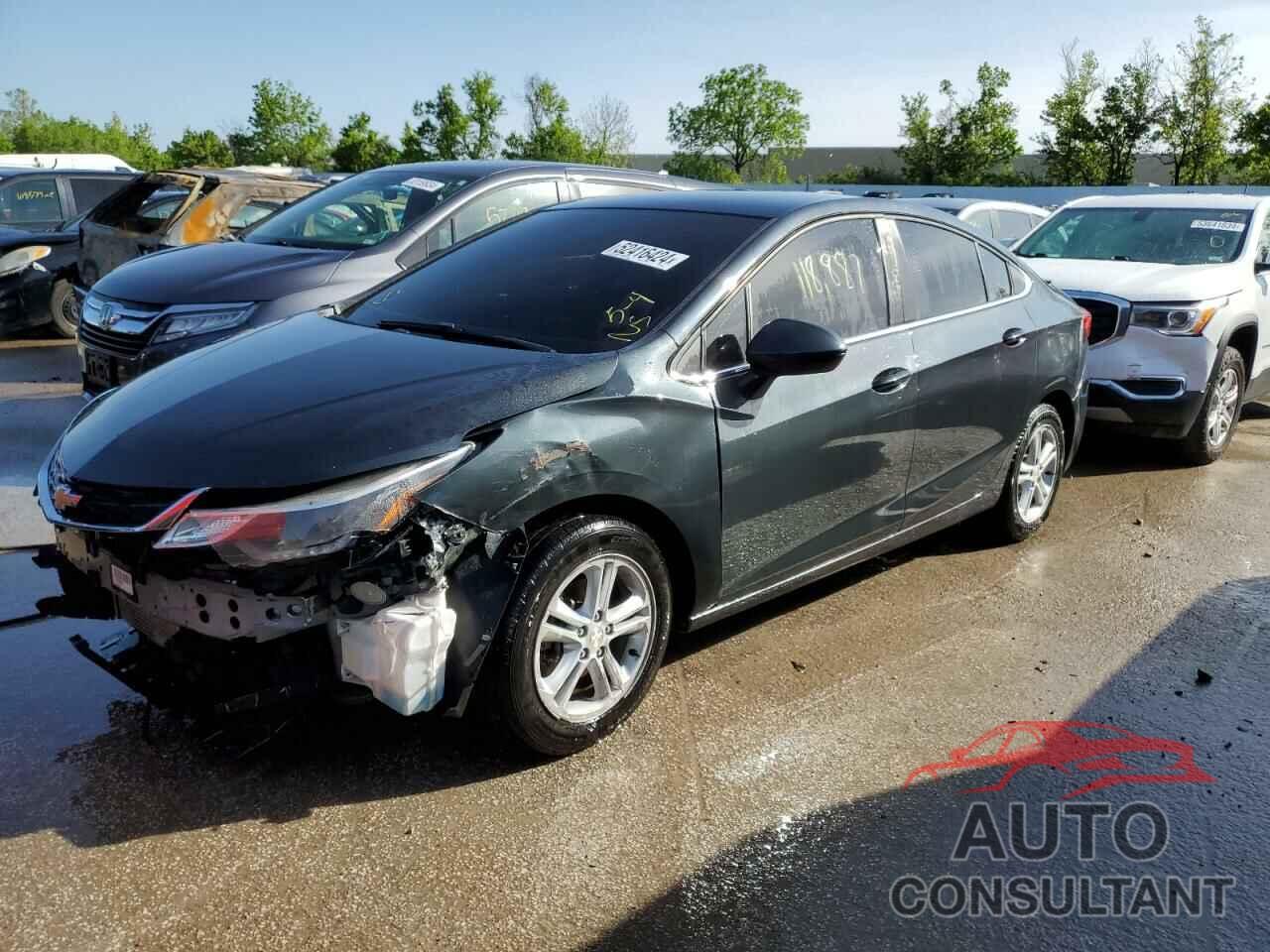 CHEVROLET CRUZE 2018 - 1G1BE5SM3J7229118