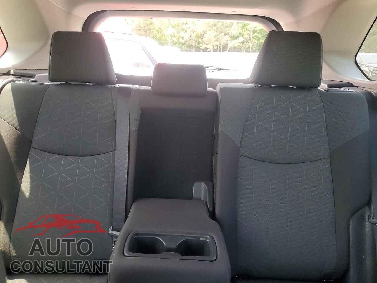 TOYOTA RAV4 2024 - 2T3P1RFVXRC456455
