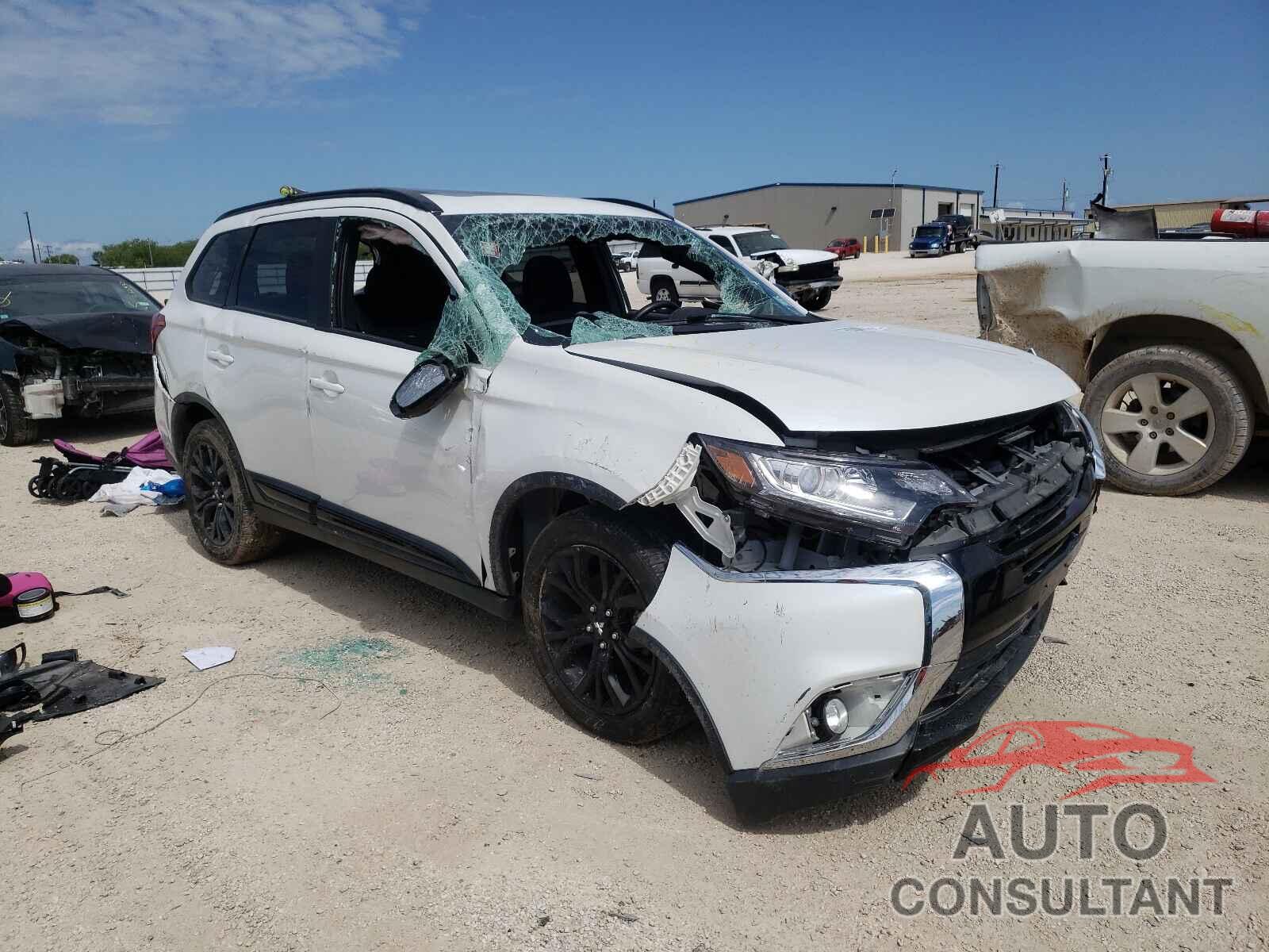 MITSUBISHI OUTLANDER 2018 - JA4AD3A38JZ054513
