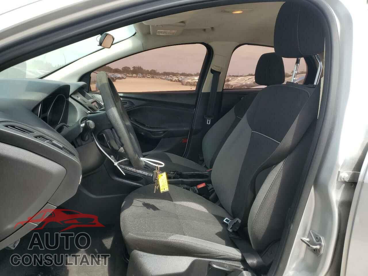 FORD FOCUS 2014 - 1FADP3E20EL140361