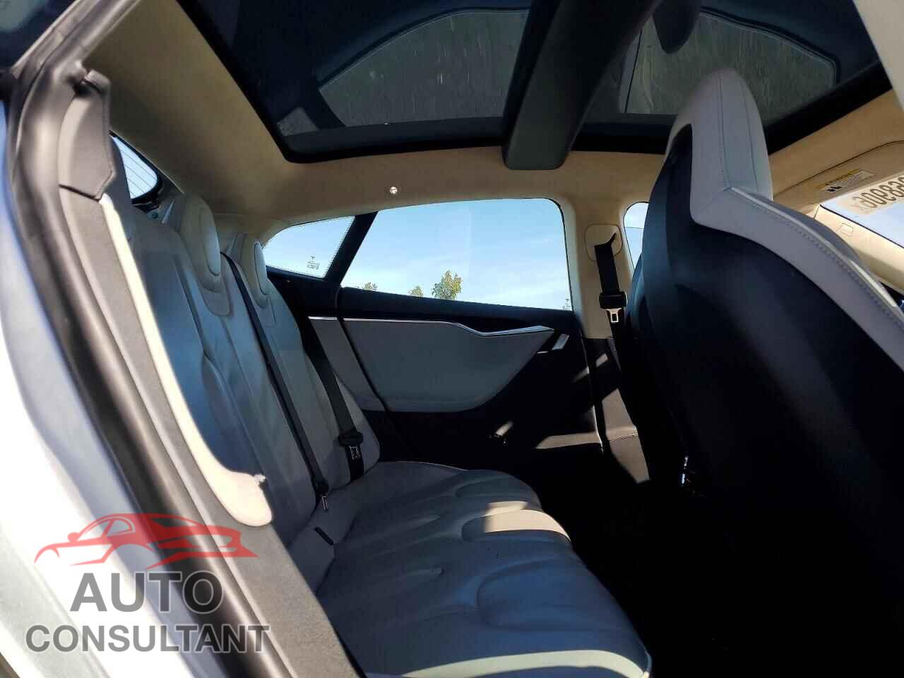 TESLA MODEL S 2013 - 5YJSA1DP3DFP04204