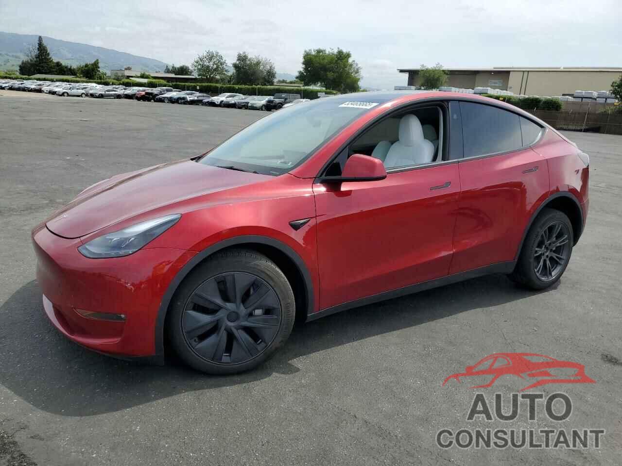 TESLA MODEL Y 2025 - 7SAYGDEE8SF235120