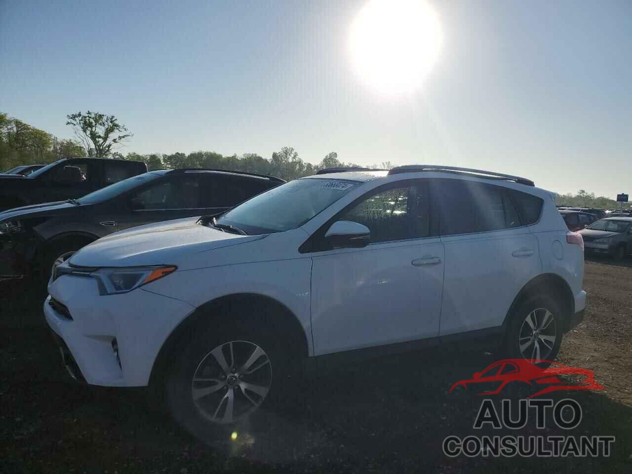 TOYOTA RAV4 2018 - JTMWFREV2JJ152147