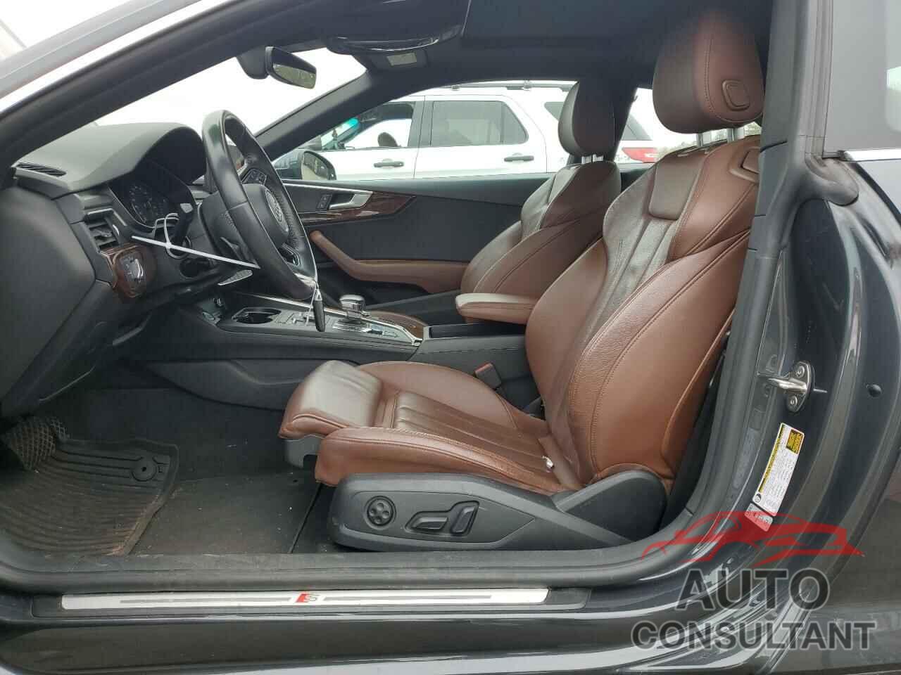 AUDI A5 2018 - WAUTNAF57JA064665