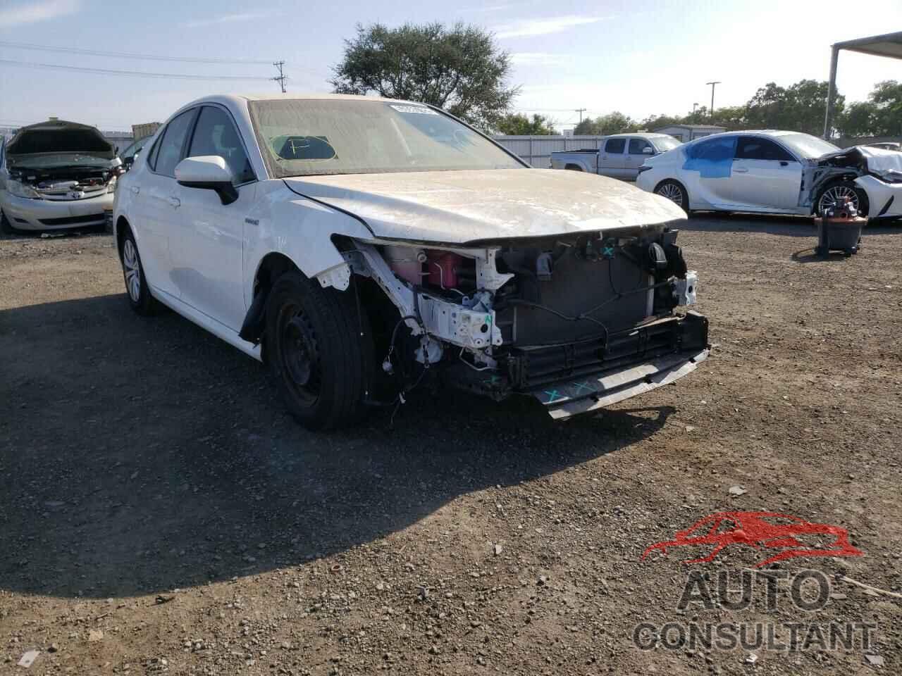 TOYOTA CAMRY 2018 - 4T1B31HK9JU001214