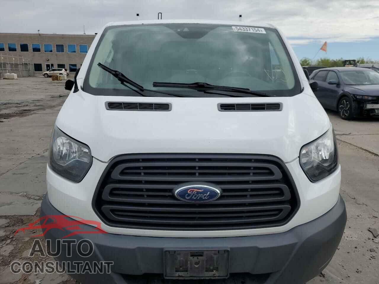 FORD TRANSIT 2017 - 1FTYR1YMXHKB37954