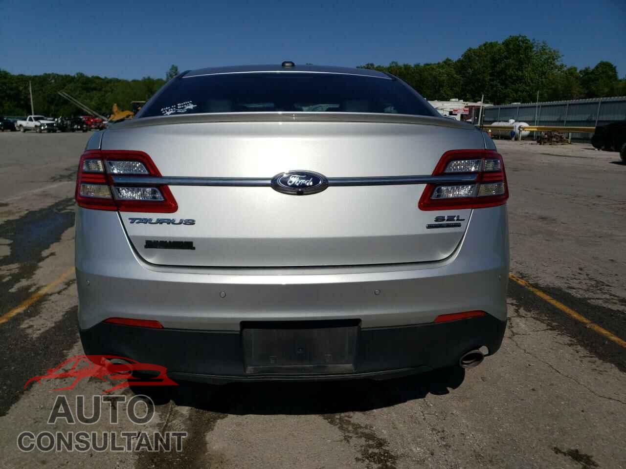 FORD TAURUS 2016 - 1FAHP2E82GG141524