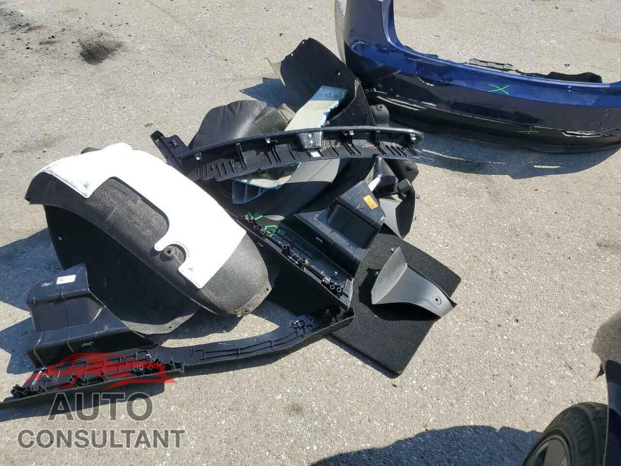 TESLA MODEL 3 2024 - 5YJ3E1EA2RF846411