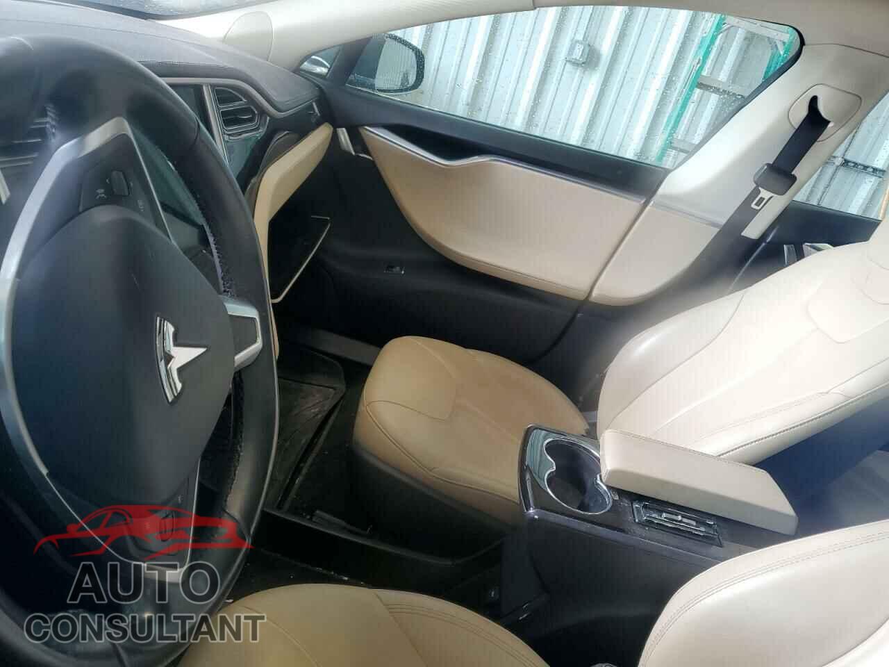 TESLA MODEL S 2013 - 5YJSA1DN1DFP12218