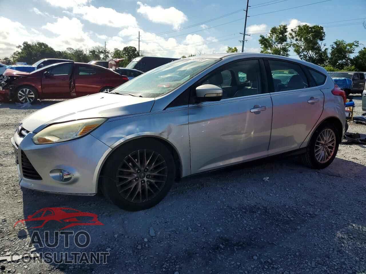 FORD FOCUS 2012 - 1FAHP3M24CL298475