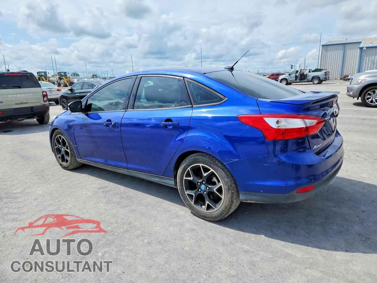 FORD FOCUS 2012 - 1FAHP3F25CL279110