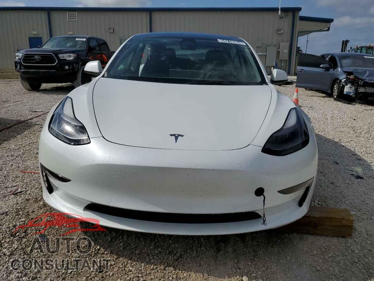 TESLA MODEL 3 2022 - 5YJ3E1EA5NF285938