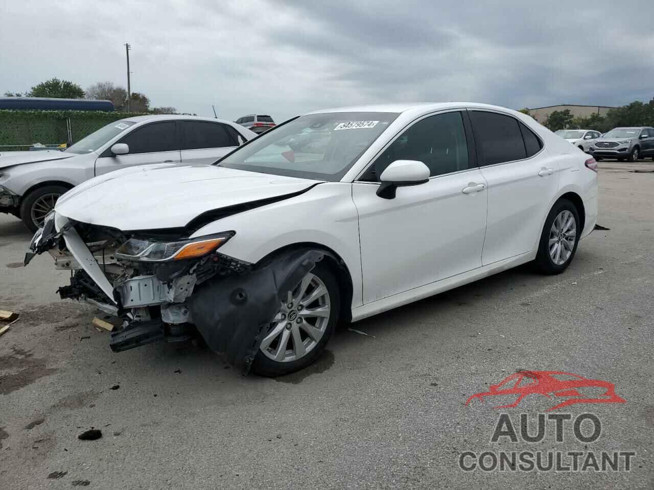 TOYOTA CAMRY 2018 - 4T1B11HK9JU568545