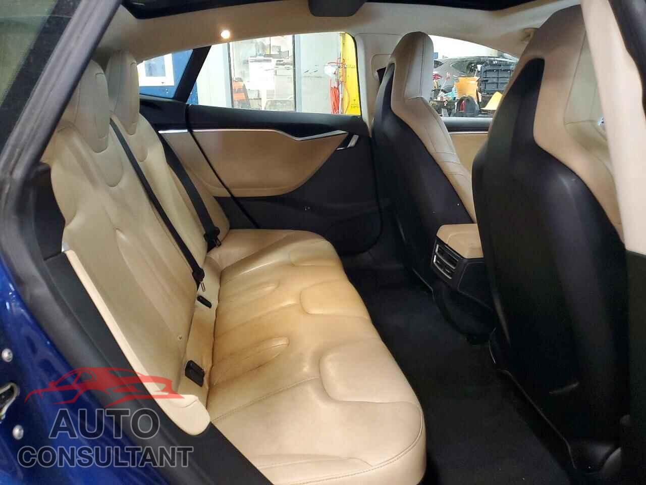 TESLA MODEL S 2015 - 5YJSA1S27FF090736