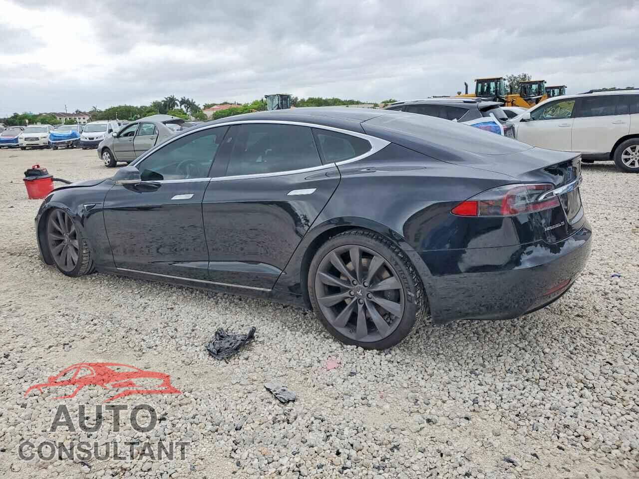 TESLA MODEL S 2017 - 5YJSA1E25HF222326